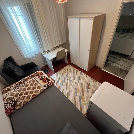 Homestay Kadikoy Yeldegirmeni Rahat