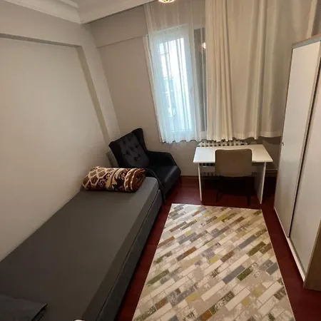 Homestay Kadikoy Yeldegirmeni Rahat *