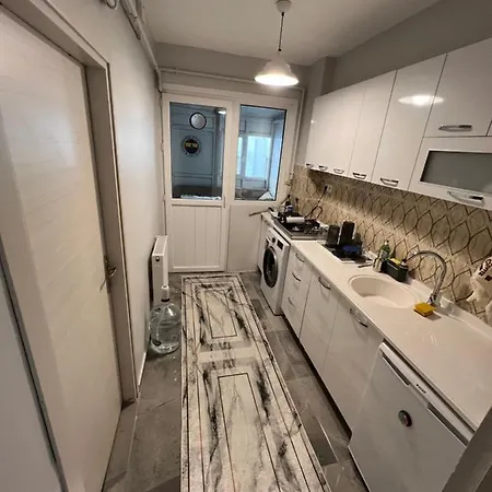 Kadikoy Yeldegirmeni Rahat Homestay Istanbul
